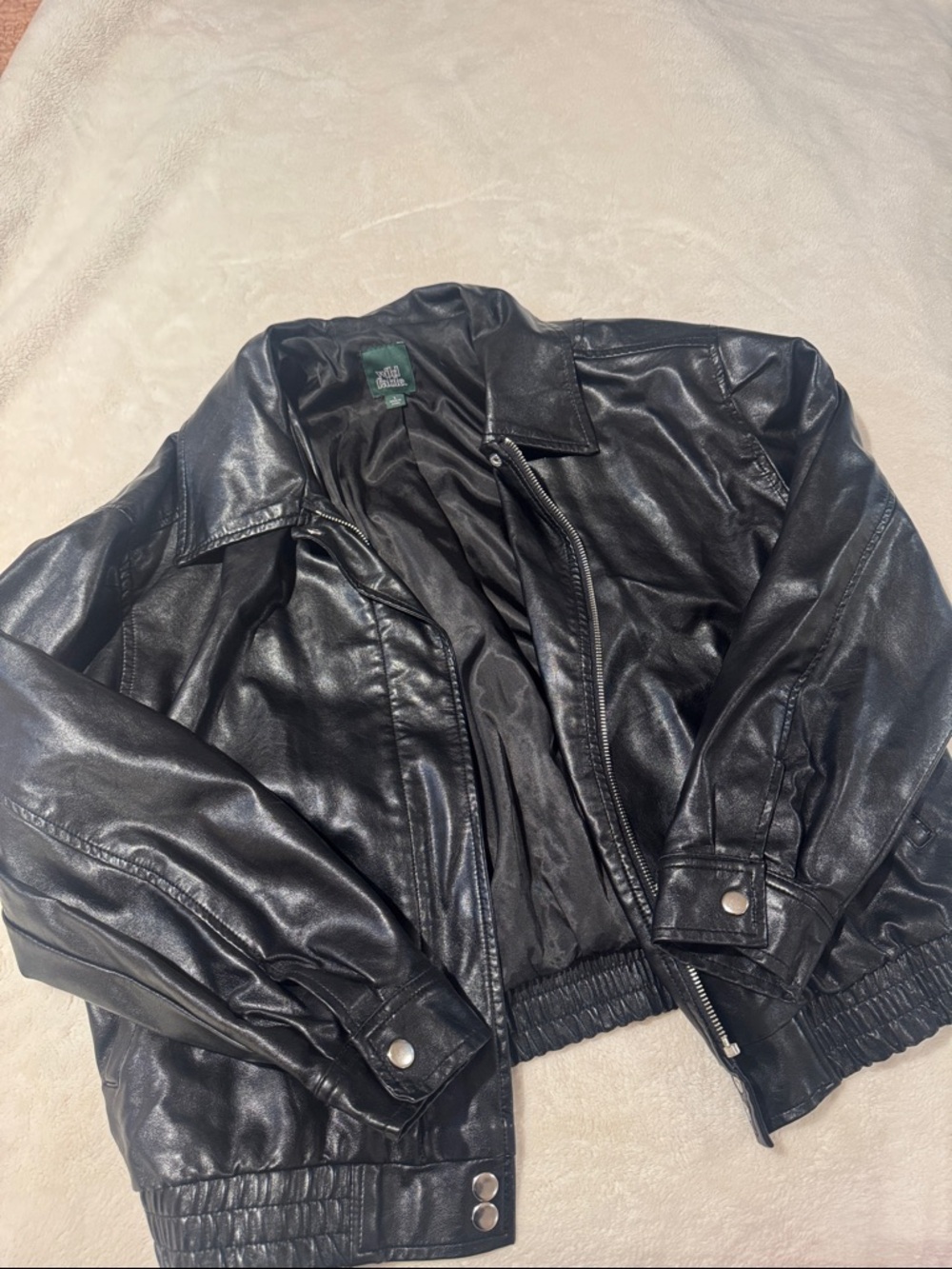 PLEATHER JACKET